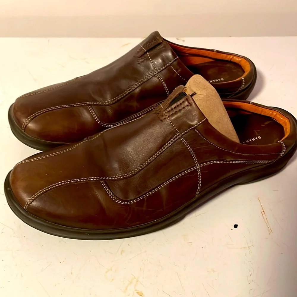 Banana Republic Leather Slip On Shoe